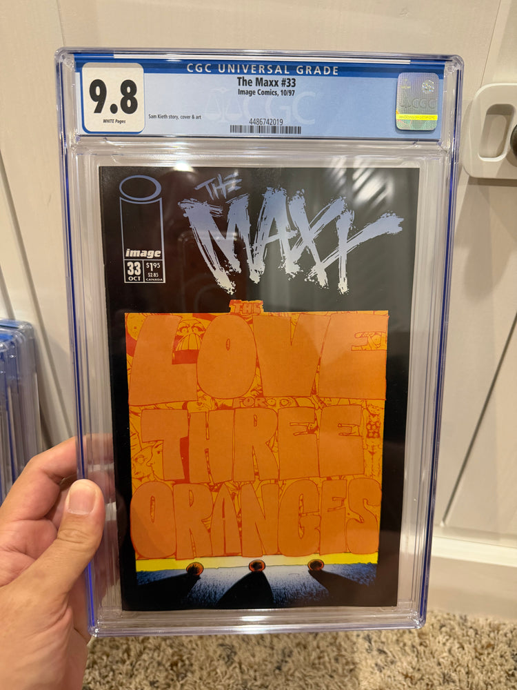 The Maxx #33 - CGC 9.8 White Pages